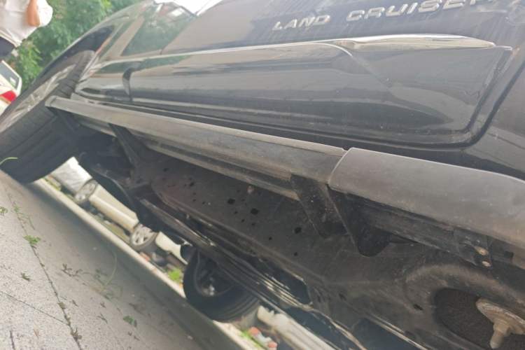 Used Toyota Land Cruiser  Chassis Front Right