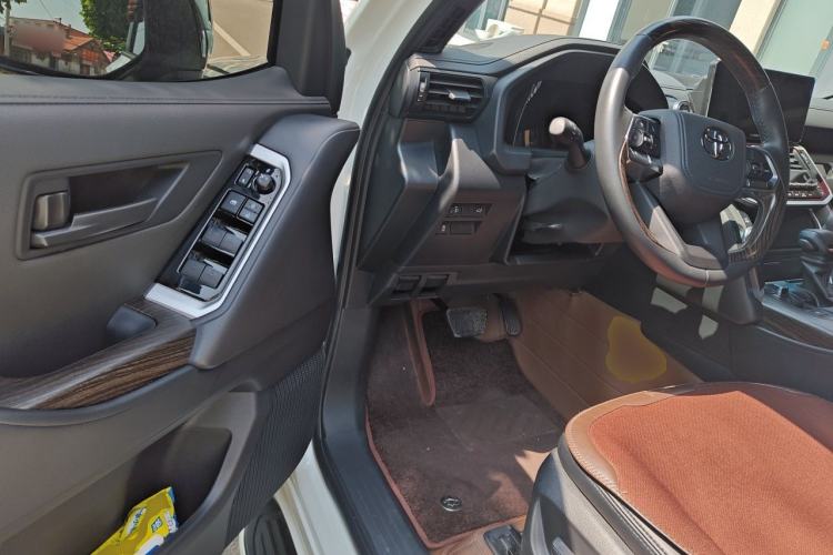 Used Toyota Land Cruiser  Driver Seat