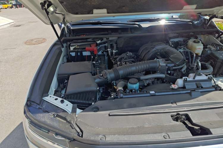 Used Toyota Land Cruiser  Engine Bay Right