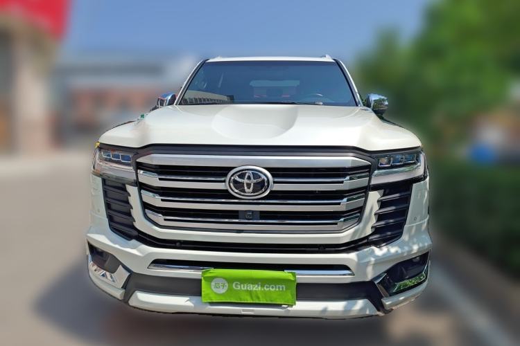 Used Toyota Land Cruiser  Front