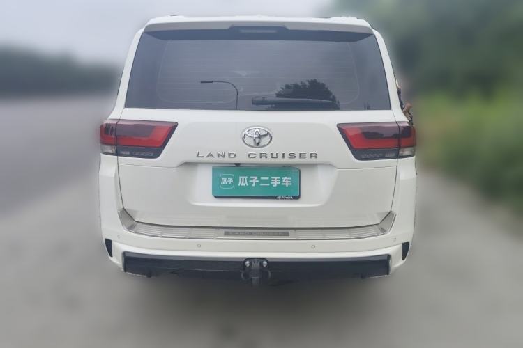 Used Toyota Land Cruiser  Rear