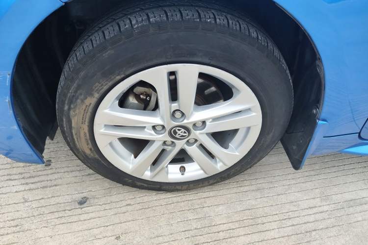 Used Toyota Levin 2021 185T CVT Luxury Edition Left Front Wheel Hub