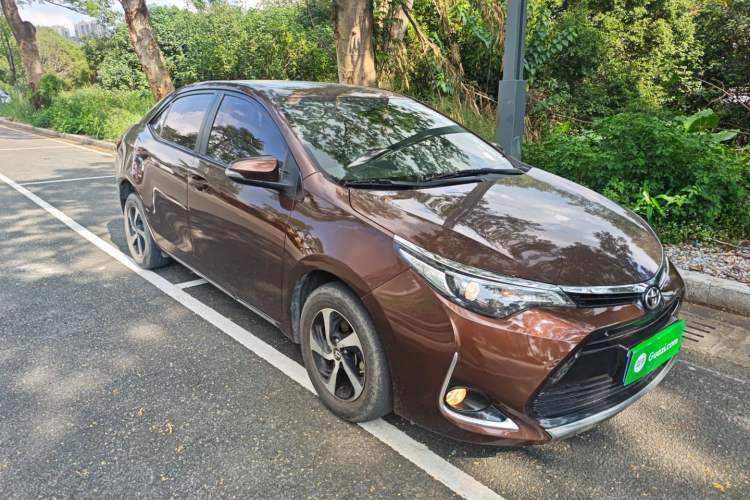 Used Toyota Levin 2017 Revised 185T CVT Elite Edition China V Standard Front Right 45 Deg