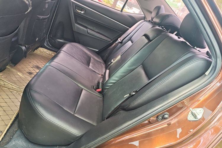 Used Toyota Levin 2017 Revised 185T CVT Elite Edition China V Standard Left Rear Seat