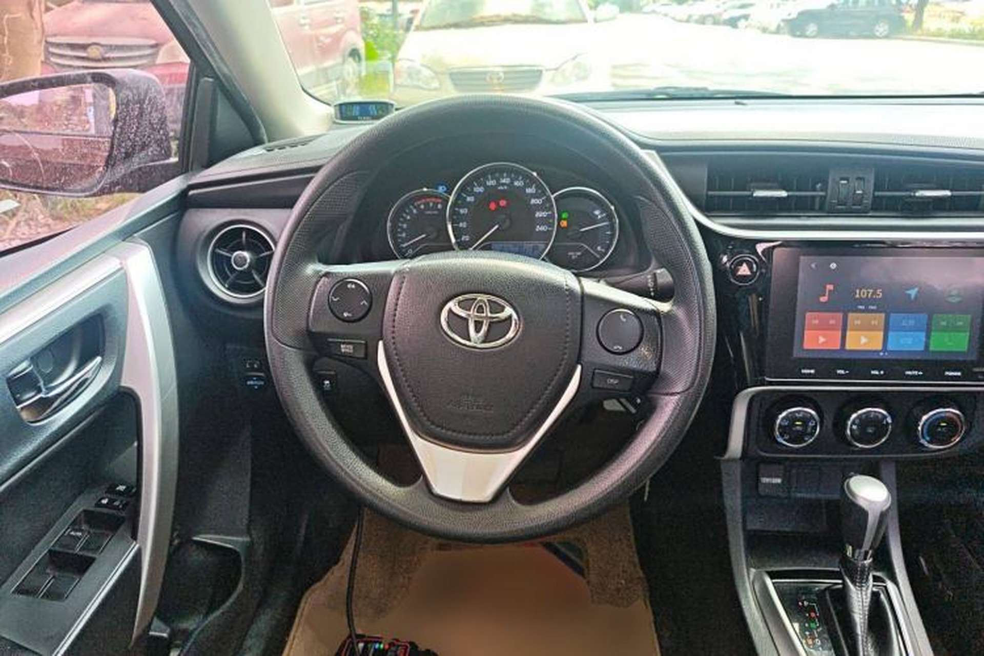 Used Toyota Levin 2017 Revised 185T CVT Elite Edition China V Standard Steering Wheel