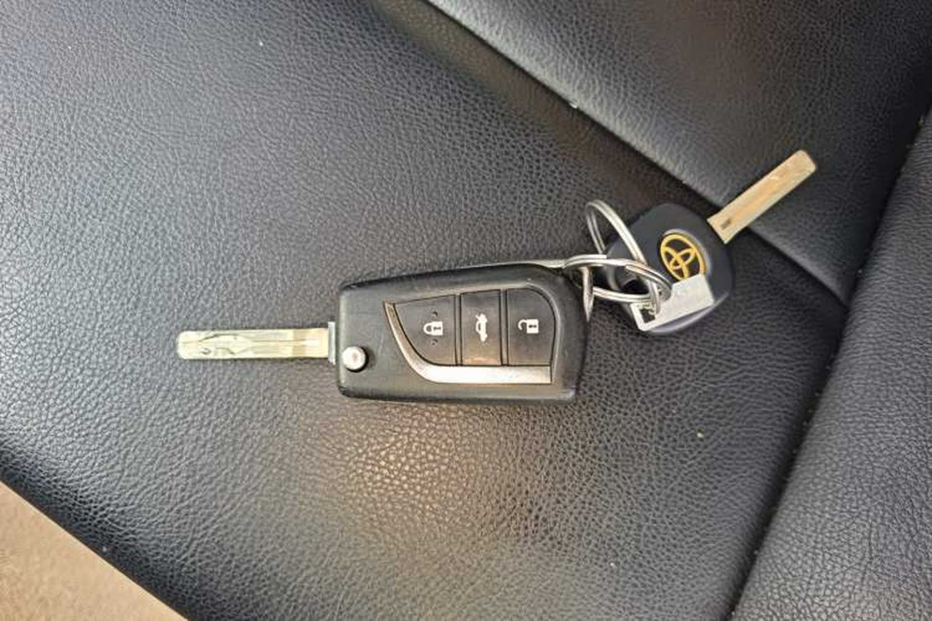 Used Toyota Levin 2017 Revised 185T CVT Elite Edition China V Standard Vehicle Key