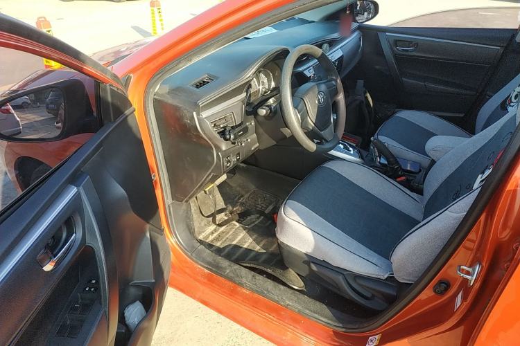 Used Toyota Levin 2015 1.6G CVT Orange Limited Edition Driver Seat