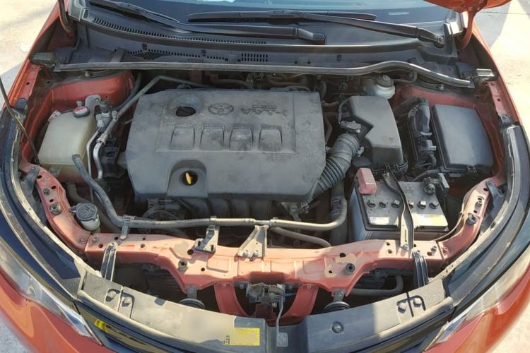 Used Toyota Levin 2015 1.6G CVT Orange Limited Edition Engine Bay