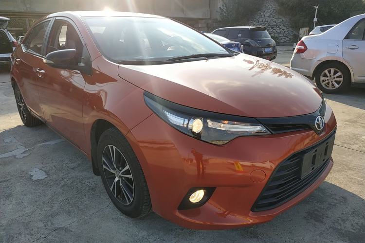 Used Toyota Levin 2015 1.6G CVT Orange Limited Edition Front Right 45 Deg