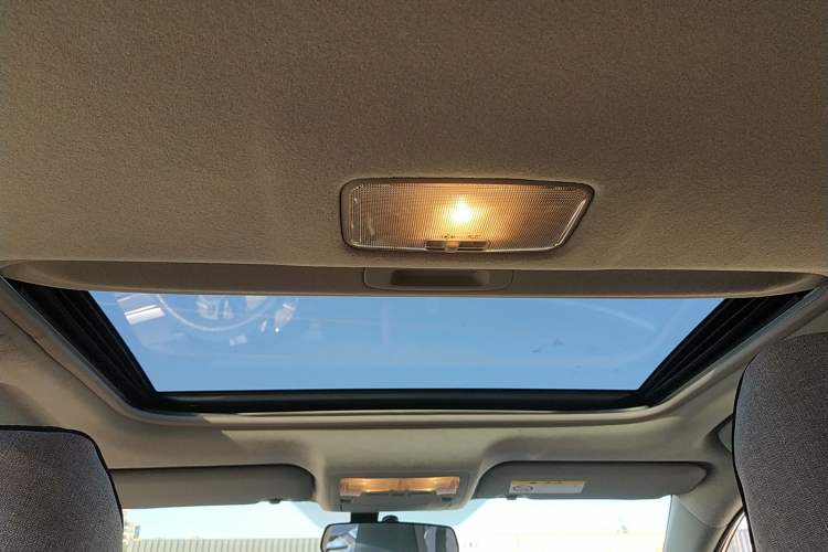 Used Toyota Levin 2015 1.6G CVT Orange Limited Edition Headliner