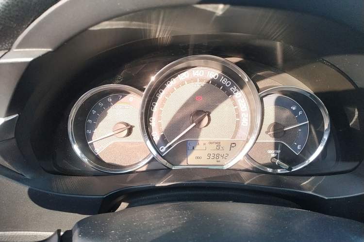 Used Toyota Levin 2015 1.6G CVT Orange Limited Edition Instrument Cluster