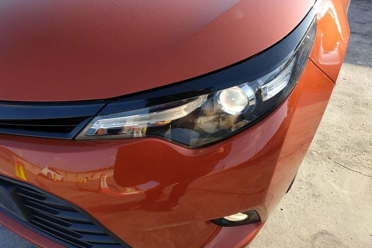 Used Toyota Levin 2015 1.6G CVT Orange Limited Edition Left Front Headlight