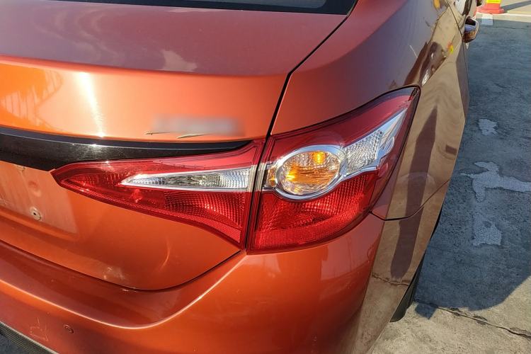 Used Toyota Levin 2015 1.6G CVT Orange Limited Edition Right Rear Taillight