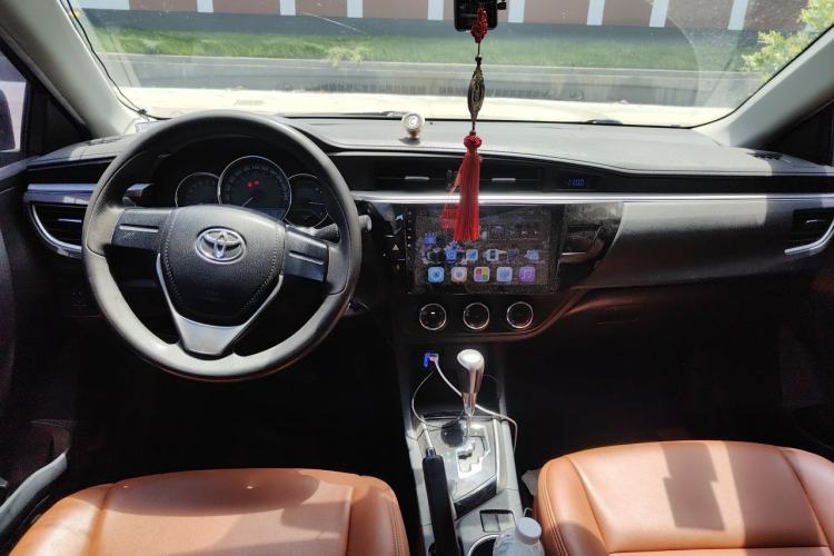 Used Toyota Levin 2014 1.6G CVT Elite Edition Center Console