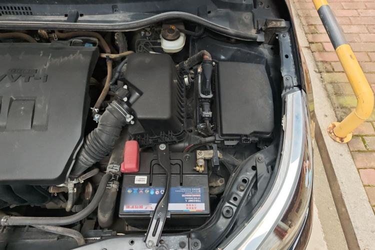 Used Toyota Levin 2014 1.6G CVT Elite Edition Engine Bay Left