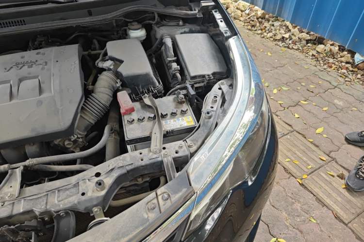 Used Toyota Levin 2014 1.6G CVT Elite Edition Engine Bay Left