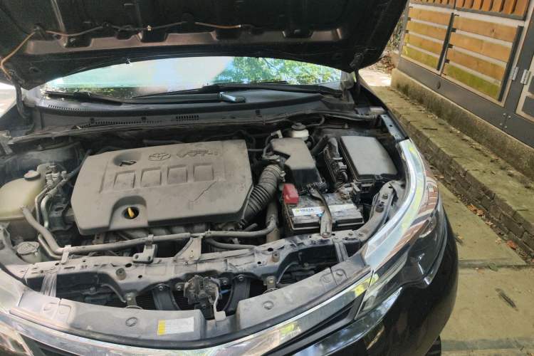 Used Toyota Levin 2014 1.6G Manual Elite Edition Engine Bay Left