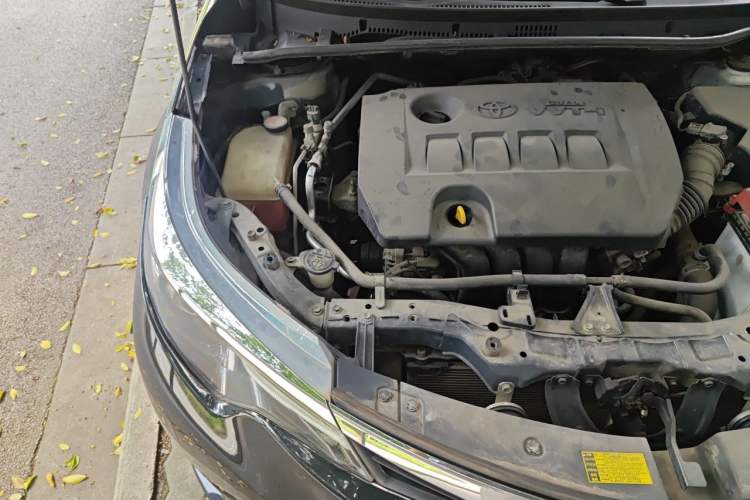 Used Toyota Levin 2014 1.6G CVT Elite Edition Engine Bay Right