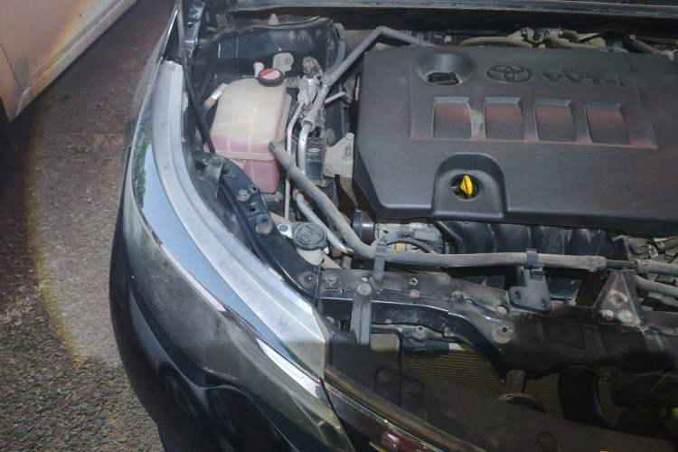 Used Toyota Levin 2014 1.6G CVT Elite Edition Engine Bay Right