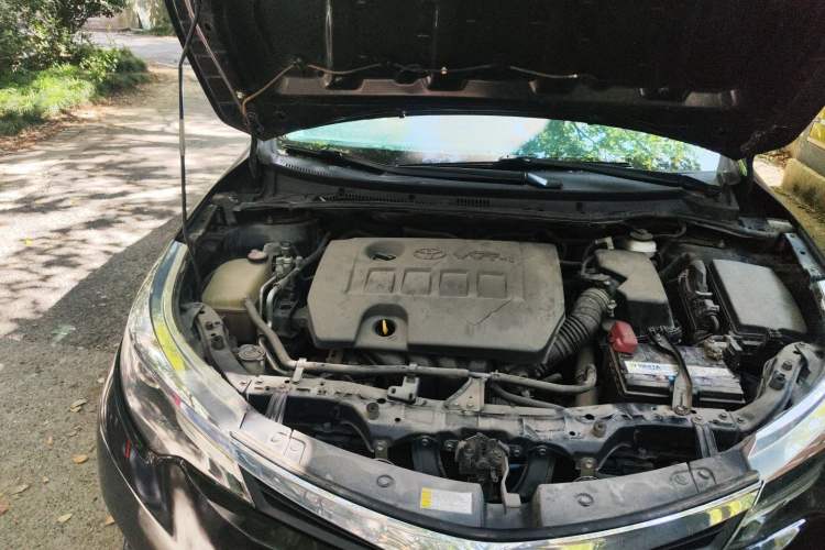 Used Toyota Levin 2014 1.6G Manual Elite Edition Engine Bay Right