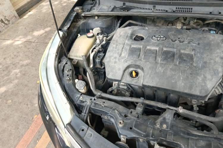Used Toyota Levin 2014 1.6G CVT Elite Edition Engine Bay Right