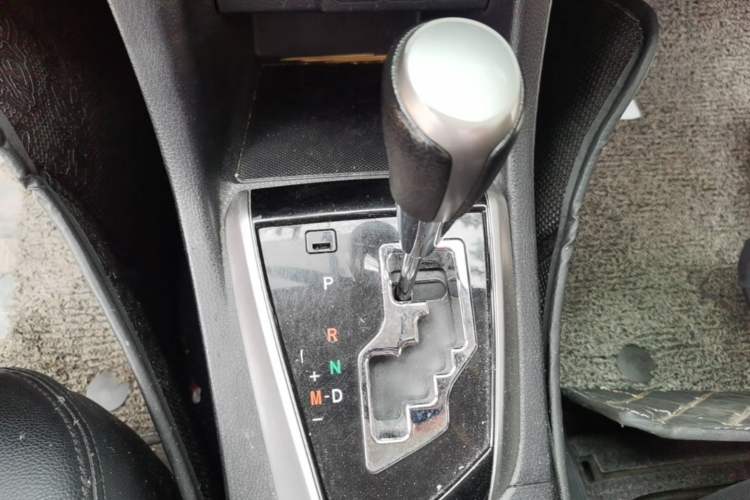 Used Toyota Levin 2014 1.6G CVT Elite Edition Gear Lever