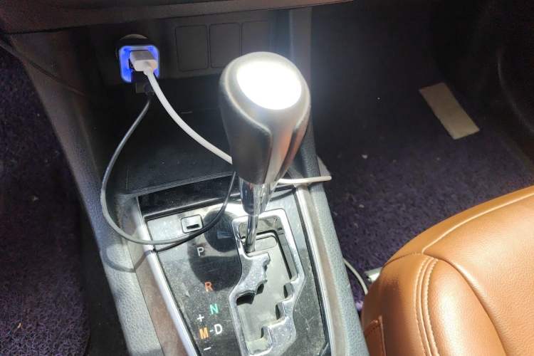 Used Toyota Levin 2014 1.6G CVT Elite Edition Gear Lever