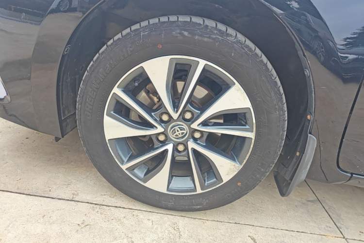 Used Toyota Levin 2014 1.8 GS CVT Elite Edition Left Front Wheel Hub