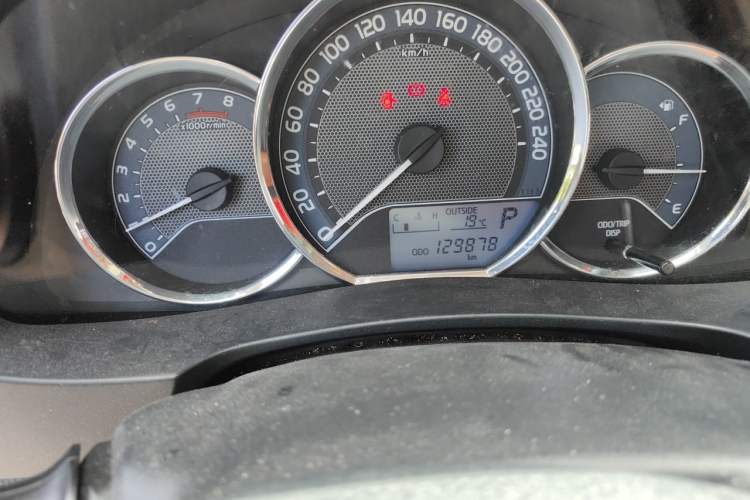 Used Toyota Levin 2014 1.6G CVT Elite Edition Odometer Close Up