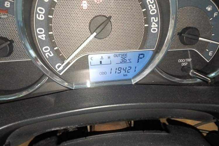 Used Toyota Levin 2014 1.6G CVT Elite Edition Odometer Close Up