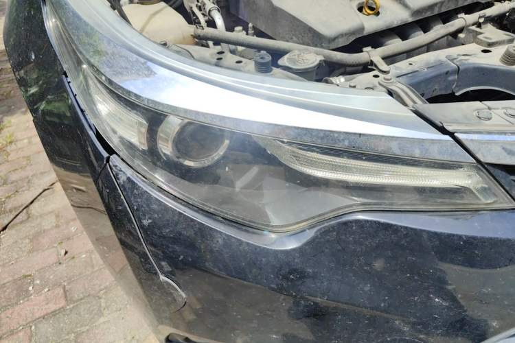Used Toyota Levin 2014 1.6G CVT Elite Edition Right Front Headlight
