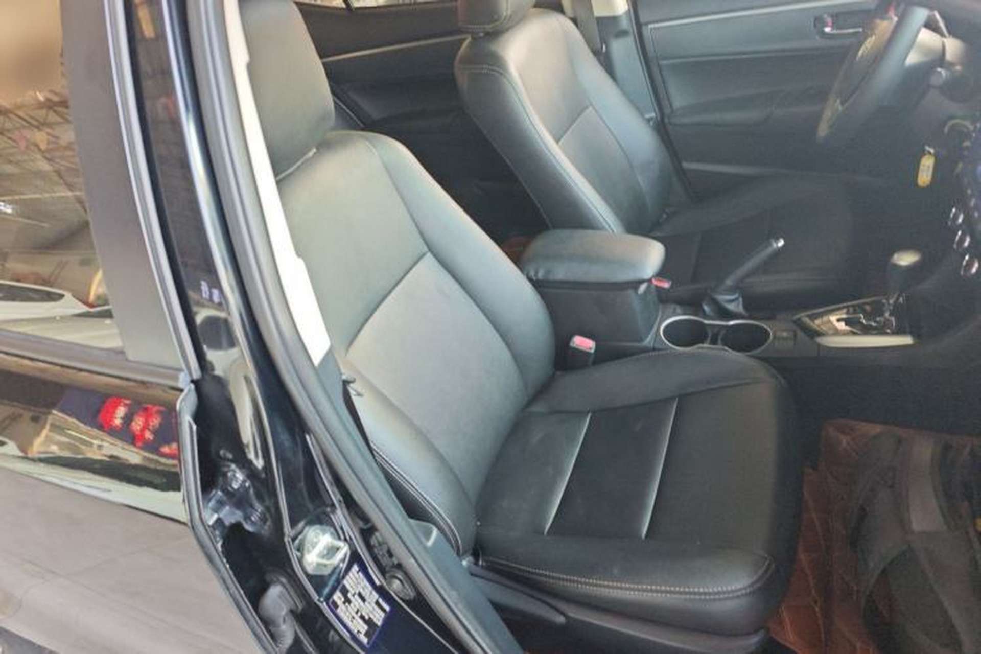 Used Toyota Levin 2014 1.6G CVT Elite Edition Right Front Seat