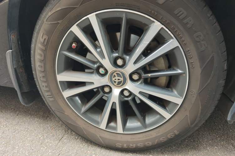 Used Toyota Levin 2014 1.6G CVT Elite Edition Right Front Wheel Hub