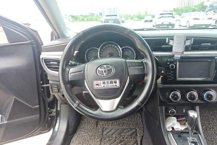 Used Toyota Levin 2014 1.6G CVT Elite Edition Steering Wheel