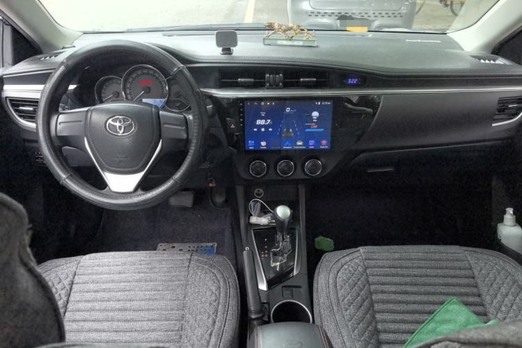 Used Toyota Levin 2014 1.6G CVT Elite Edition Center Console