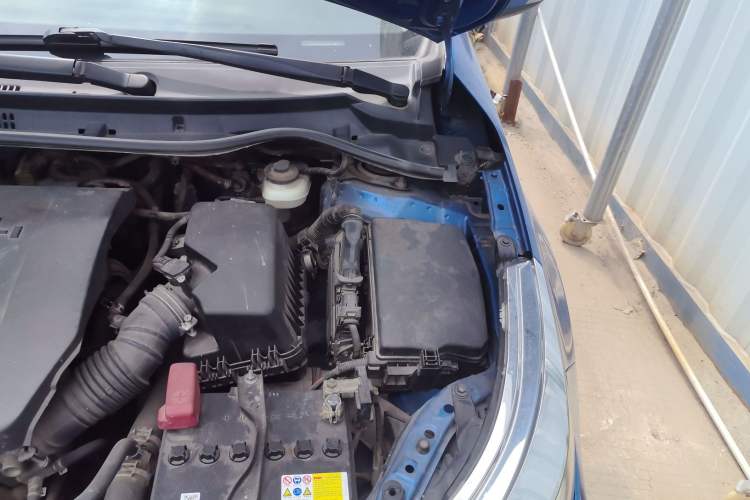 Used Toyota Levin 2014 1.6G CVT Elite Edition Engine Bay Left
