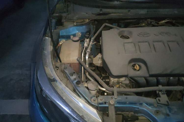 Used Toyota Levin 2014 1.6G CVT Elite Edition Engine Bay Right