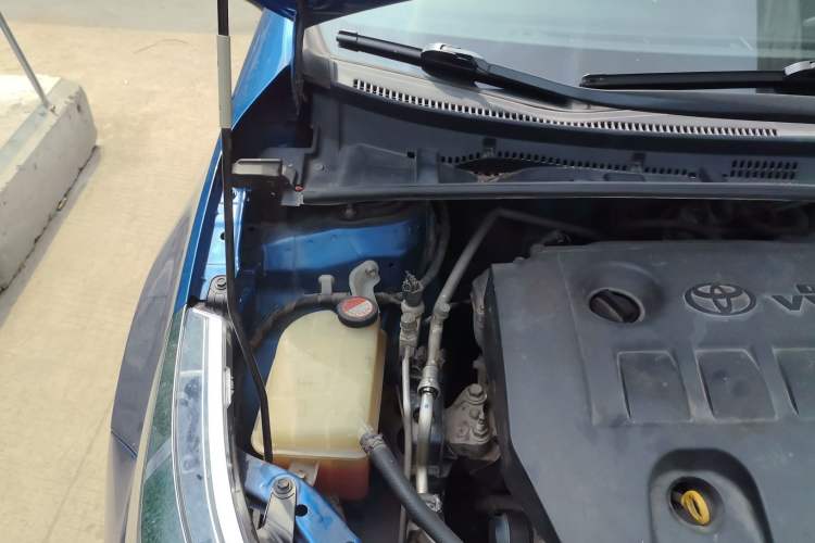 Used Toyota Levin 2014 1.6G CVT Elite Edition Engine Bay Right