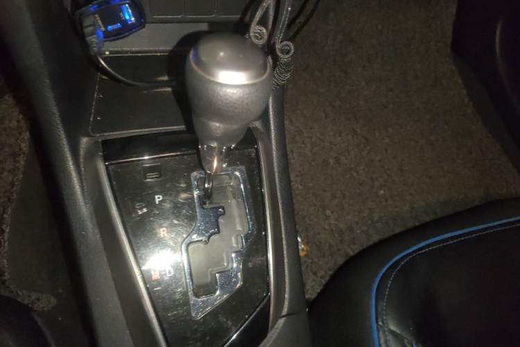Used Toyota Levin 2014 1.6G CVT Elite Edition Gear Lever