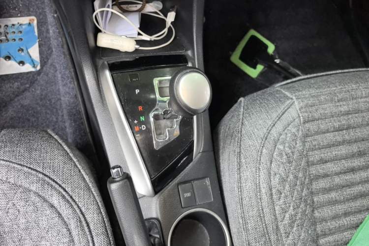Used Toyota Levin 2014 1.6G CVT Elite Edition Gear Lever