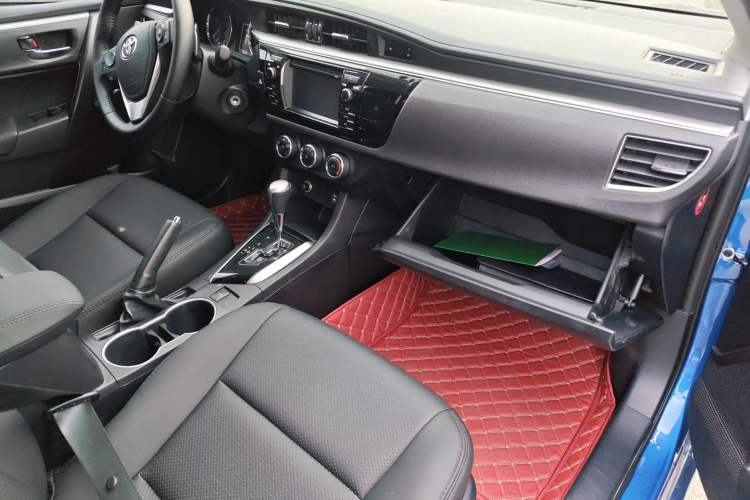 Used Toyota Levin 2014 1.8 GS CVT Elite Edition Interior 5