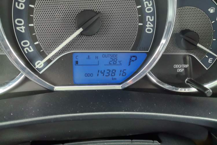 Used Toyota Levin 2014 1.6G CVT Elite Edition Odometer Close Up