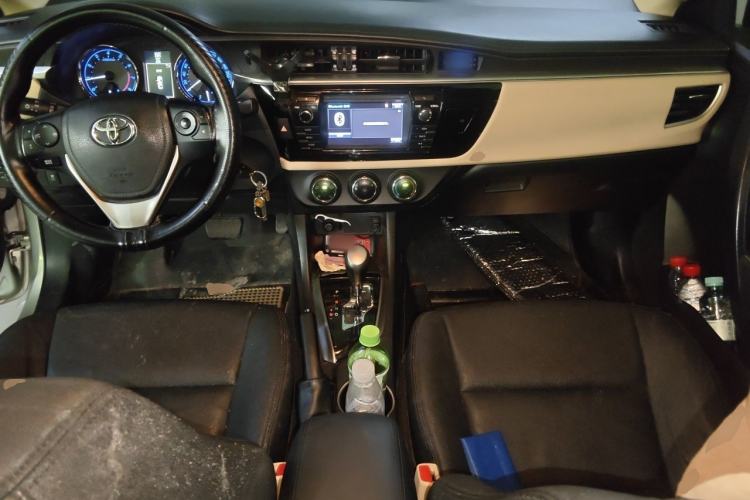 Used Toyota Levin 2014 1.8 GS CVT Elite Edition Center Console