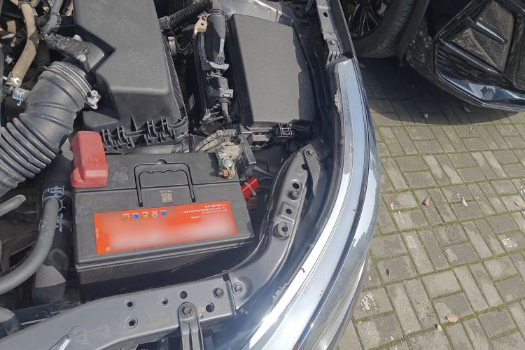 Used Toyota Levin 2014 1.6G CVT Elite Edition Engine Bay Left