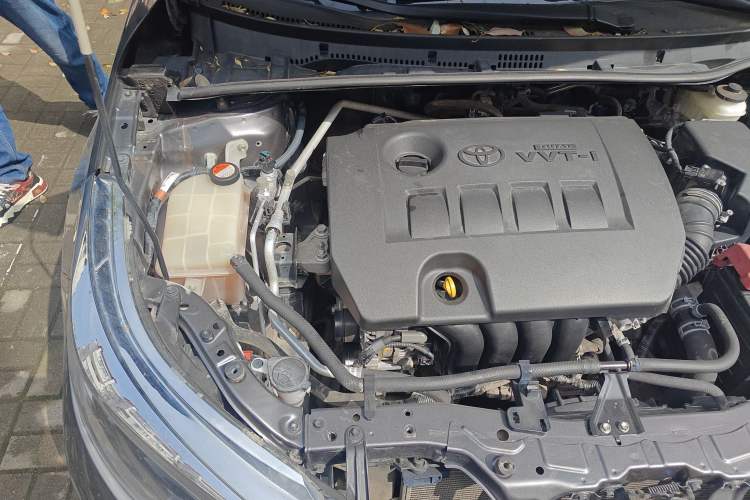 Used Toyota Levin 2014 1.6G CVT Elite Edition Engine Bay Right