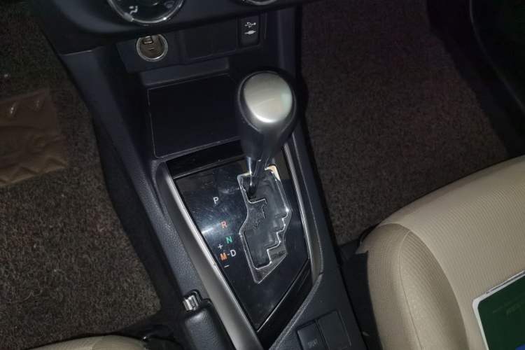 Used Toyota Levin 2014 1.8 GS CVT Elite Edition Gear Lever