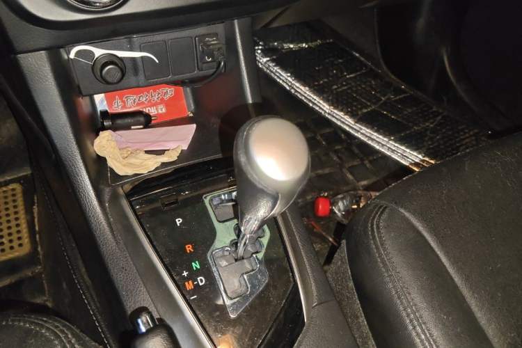 Used Toyota Levin 2014 1.8 GS CVT Elite Edition Gear Lever