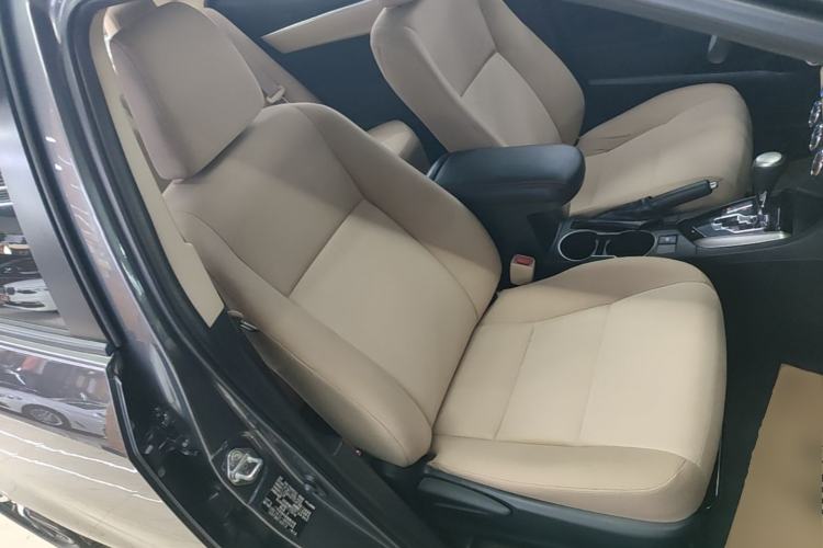 Used Toyota Levin 2014 1.6G CVT Elite Edition Right Front Seat