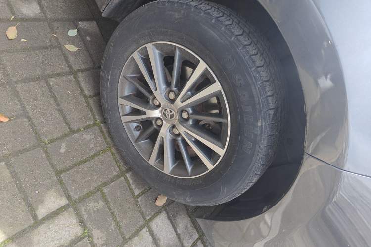 Used Toyota Levin 2014 1.6G CVT Elite Edition Right Front Wheel Hub