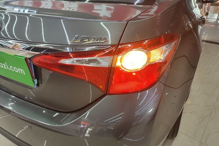 Used Toyota Levin 2014 1.6G CVT Elite Edition Right Rear Taillight